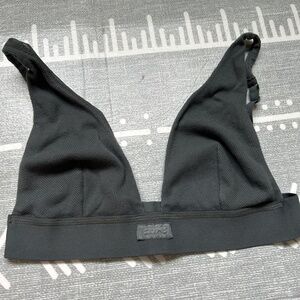 Skims size large bra